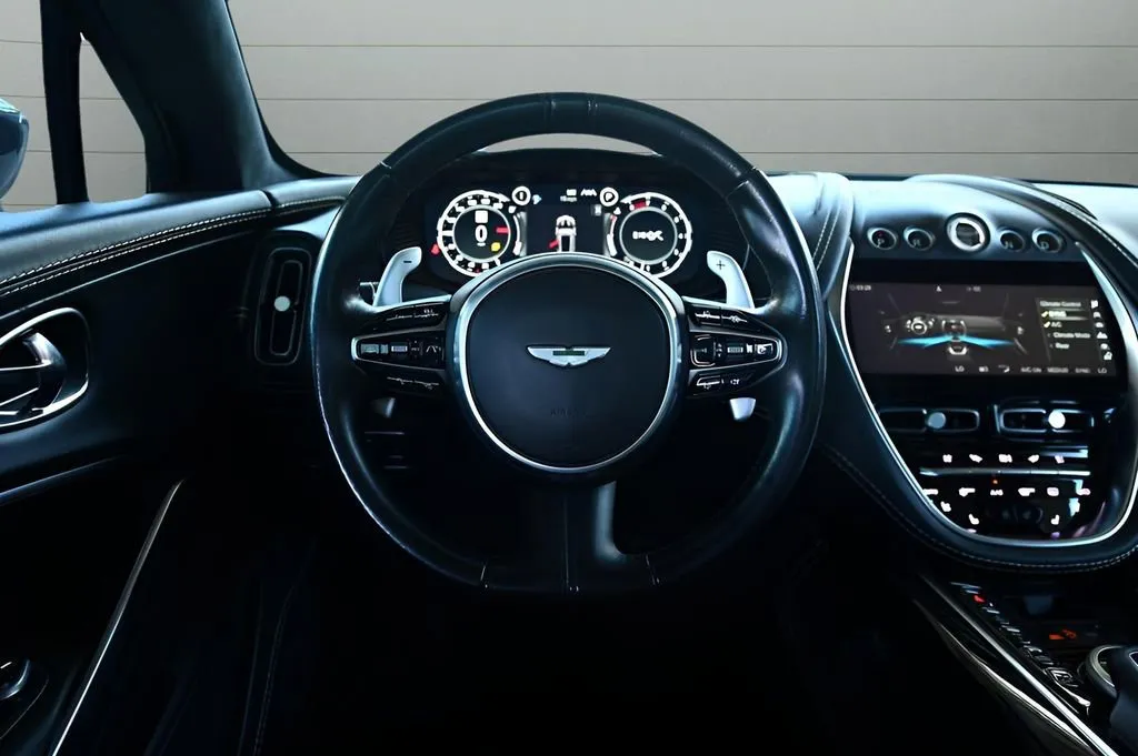 2021 Aston Martin DBX Base - Photo 38