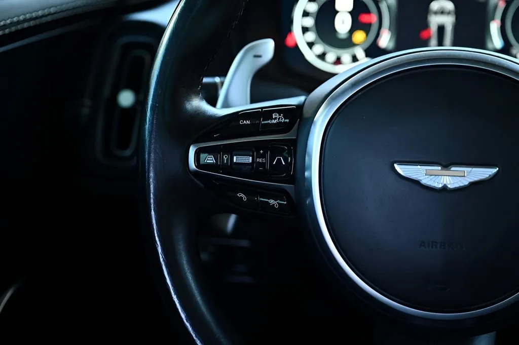 2021 Aston Martin DBX Base - Photo 39