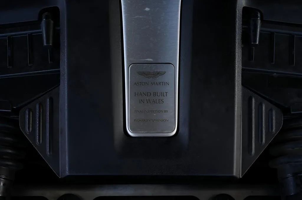 2021 Aston Martin DBX Base - Photo 45