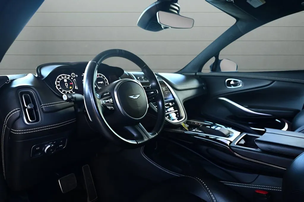 2021 Aston Martin DBX Base - Photo 23