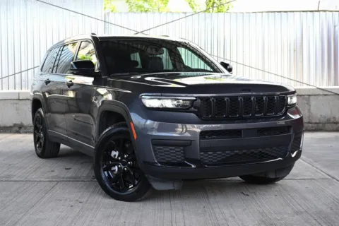 Gray 2024 Jeep Grand Cherokee L Altitude for sale in Hillside, NJ