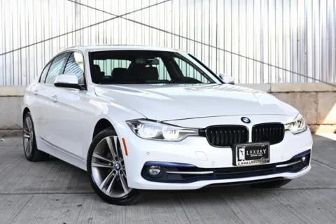 White 2017 BMW 3 Series 330i xDrive for sale in Hillside, NJ