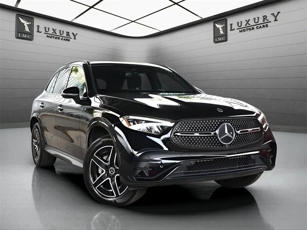 Black 2023 Mercedes-Benz GLC 300 for sale in Hillside, NJ