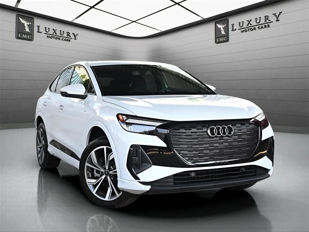 White 2024 Audi Q4 e-tron Sportback Premium for sale in Hillside, NJ