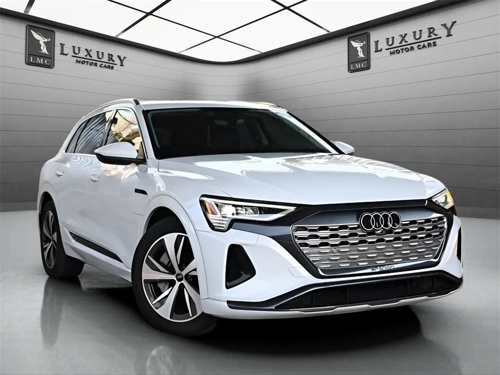 White 2024 Audi Q8 e-tron Premium for sale in Hillside, NJ