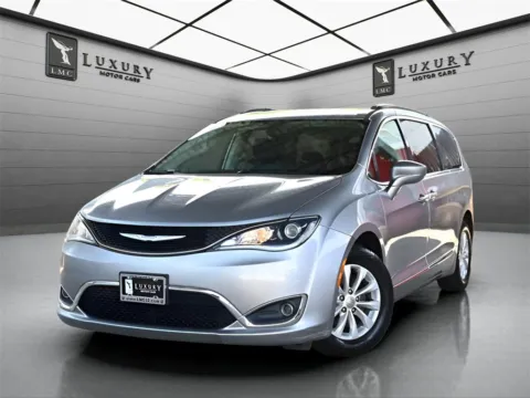 Another view of 2017 Chrysler Pacifica Touring-L for sale in Hillside, NJ at Luxury Motor Cars