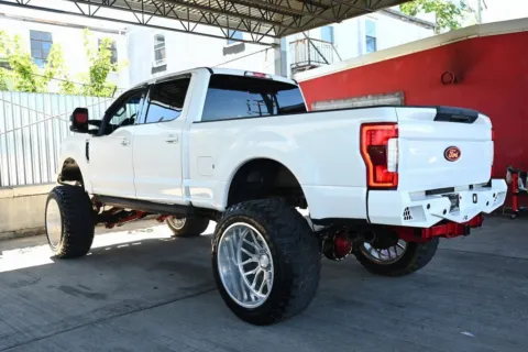 More photos of 2018 Ford Super Duty F-250 SRW LARIAT at Luxury Motor Cars, NJ