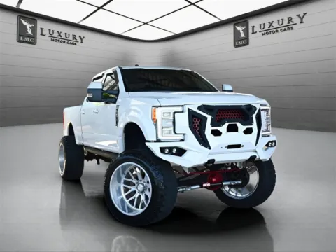 White 2018 Ford Super Duty F-250 SRW LARIAT for sale in Hillside, NJ