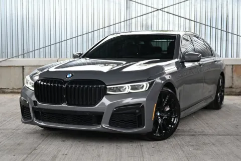 Another view of 2022 BMW 7 Series 750i xDrive for sale in Hillside, NJ at Luxury Motor Cars