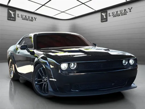 Black 2019 Dodge Challenger SXT for sale in Hillside, NJ