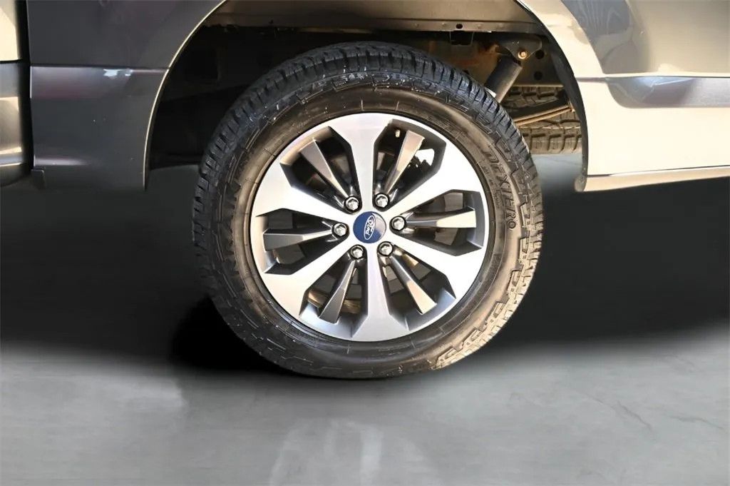 2020 Ford F-150 XL photo 3