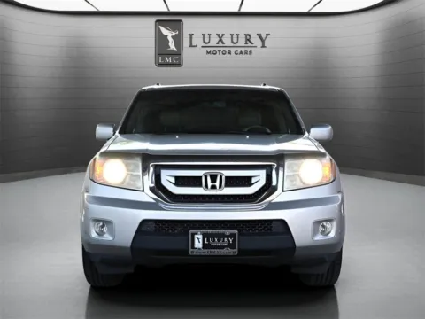 Photos of 2009 Honda Pilot Touring for sale in Hillside, NJ at Luxury Motor Cars
