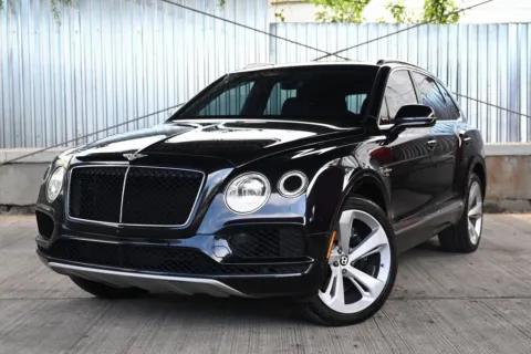Another view of 2019 Bentley Bentayga V8 for sale in Hillside, NJ at Luxury Motor Cars