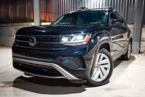 Another view of 2020 Volkswagen Atlas Cross Sport 3.6L V6 SE w/Technology for sale in Hillside, NJ at Luxury Motor Cars