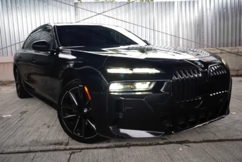 Black 2023 BMW 7 Series 760i xDrive for sale in Hillside, NJ