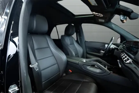 Another view of 2020 Mercedes-Benz GLE 350 for sale in Hillside, NJ at Luxury Motor Cars