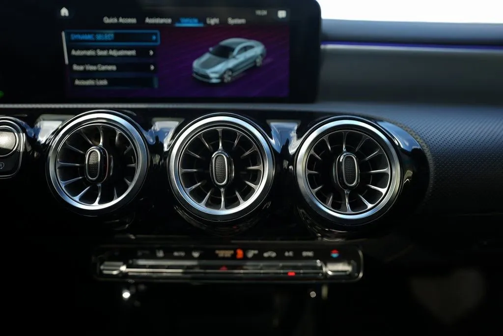 2023 Mercedes-Benz CLA CLA 250 - Photo 37