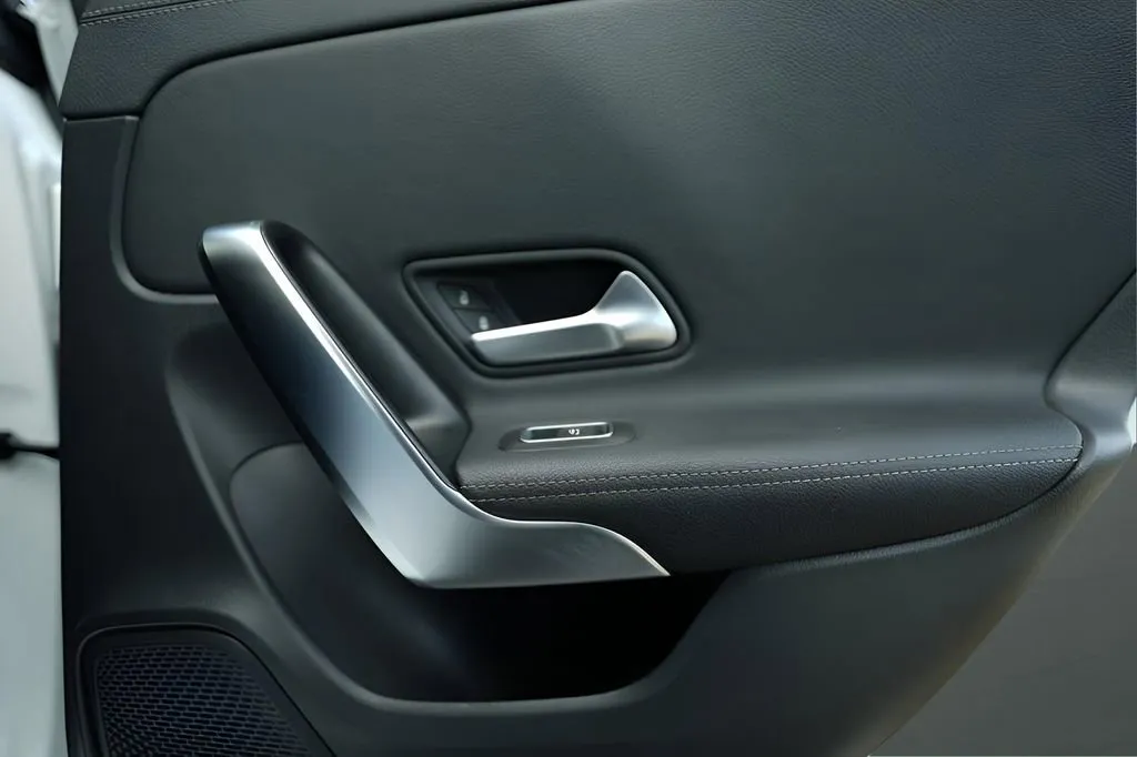 2023 Mercedes-Benz CLA CLA 250 - Photo 28