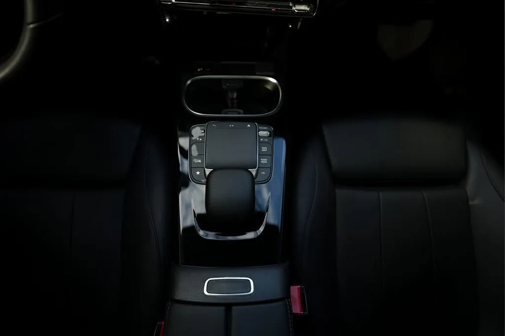 2023 Mercedes-Benz CLA CLA 250 - Photo 38