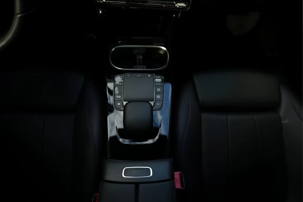 2023 Mercedes-Benz CLA CLA 250 - Photo 38