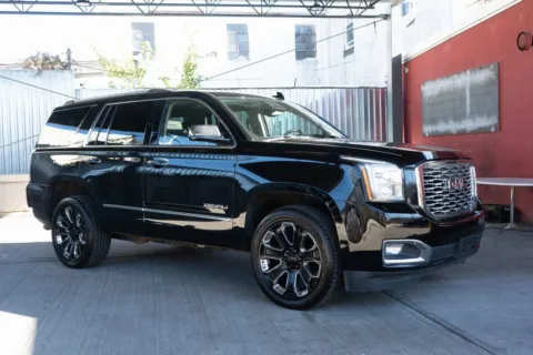 Black 2019 GMC Yukon Denali for sale in Hillside, NJ