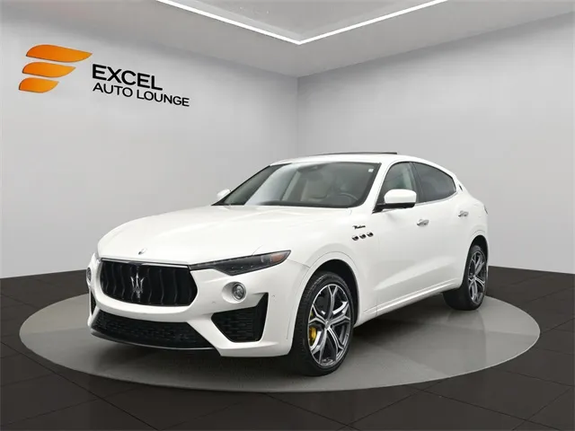 2022 Maserati Levante Modena's photo