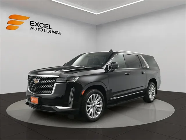2023 Cadillac Escalade ESV Luxury's photo