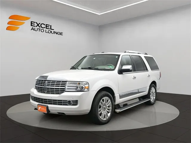 2014 Lincoln Navigator Base's photo