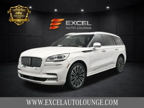 White 2020 Lincoln Aviator Black Label for sale in Hightstown, NJ