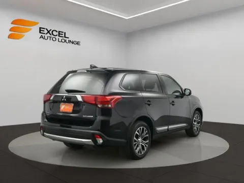 More photos of 2018 Mitsubishi Outlander SE at Excel Auto Lounge, NJ