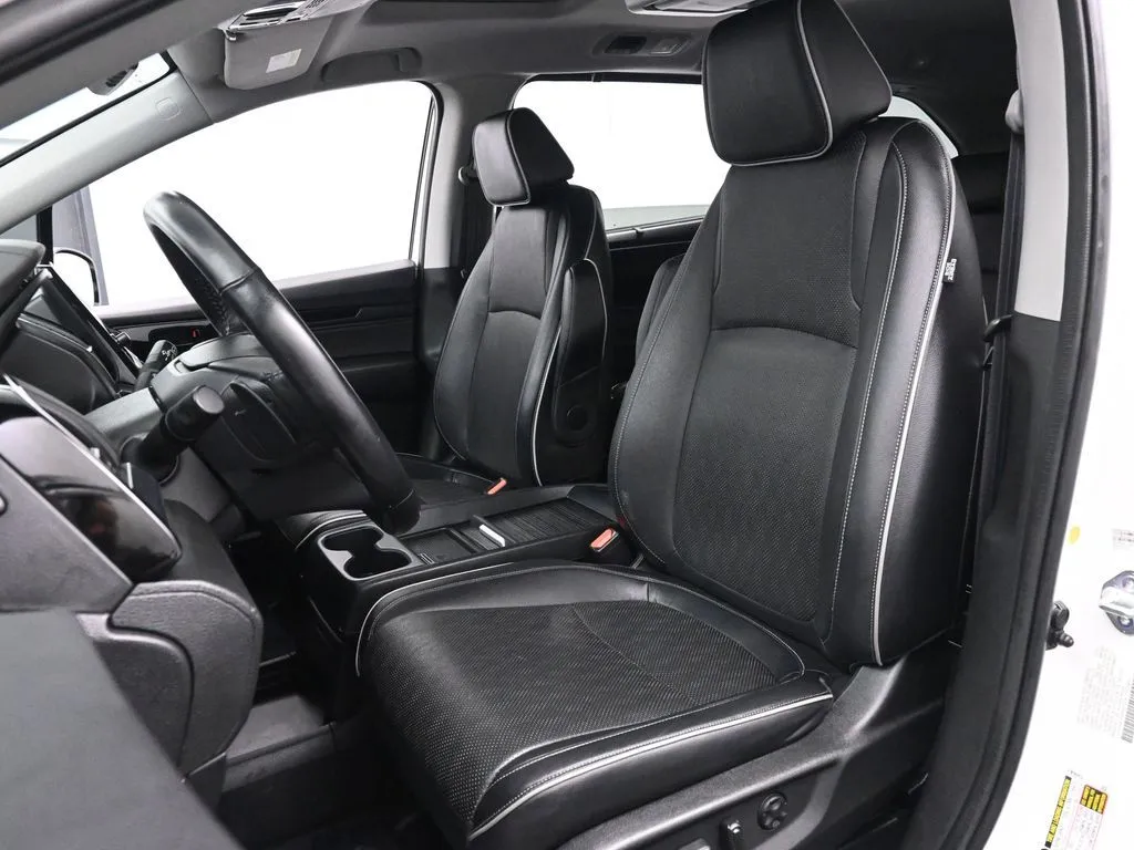 2023 Honda Odyssey Elite - Photo 12