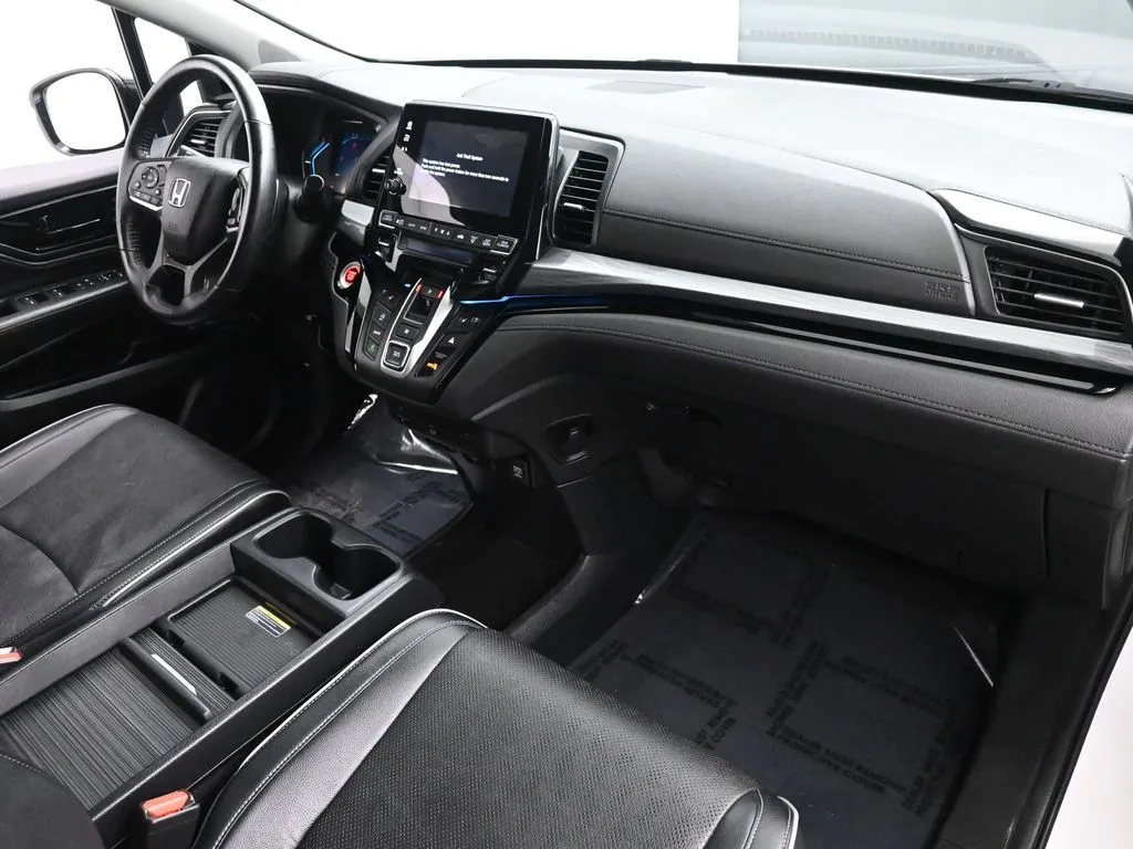 2023 Honda Odyssey Elite - Photo 19