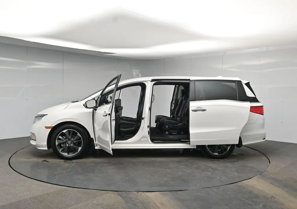 2023 Honda Odyssey Elite - Photo 45