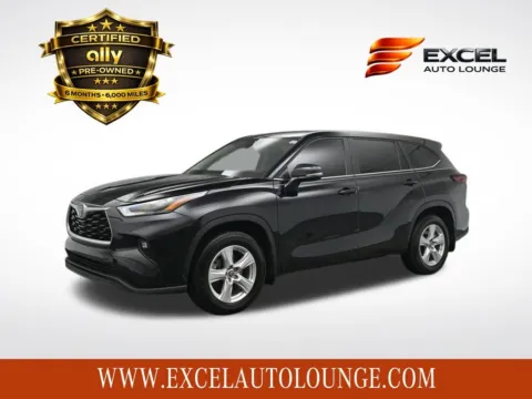 Red 2024 Toyota Highlander LE for sale in Hightstown, NJ