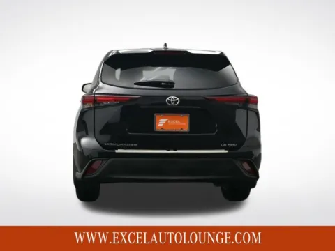 More photos of 2024 Toyota Highlander LE at Excel Auto Lounge, NJ