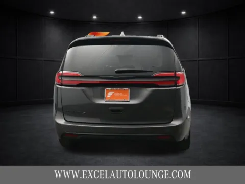 More photos of 2022 Chrysler Pacifica Touring L at Excel Auto Lounge, NJ