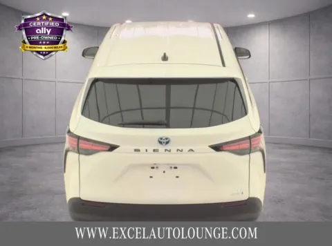 More photos of 2022 Toyota Sienna LE at Excel Auto Lounge, NJ