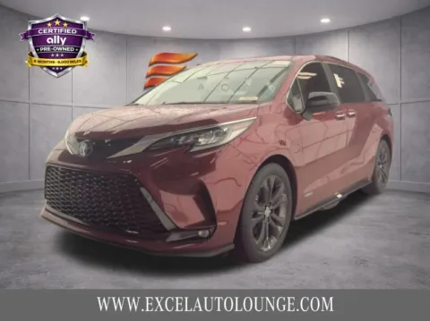 Red 2021 Toyota Sienna XSE for sale in Hightstown, NJ