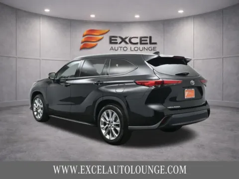 More photos of 2022 Toyota Highlander Limited at Excel Auto Lounge, NJ