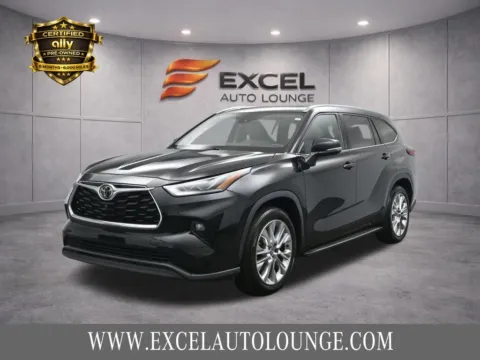 Black 2022 Toyota Highlander Limited for sale in Hightstown, NJ
