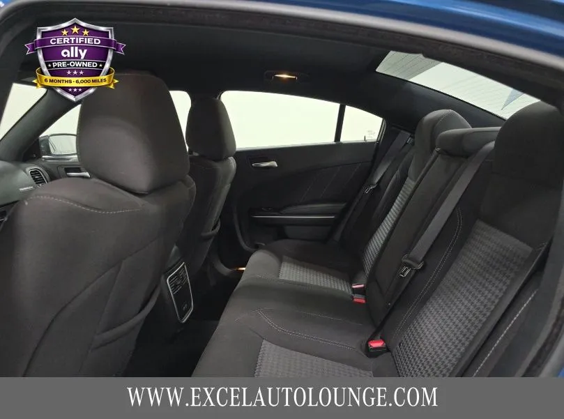 2023 Dodge Charger SXT - Photo 9