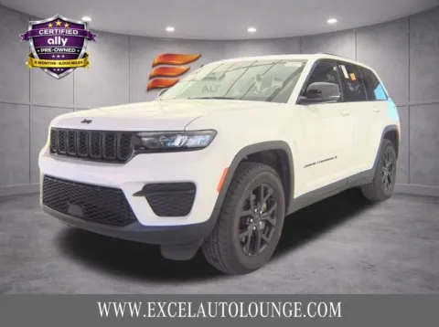 White 2025 Jeep Grand Cherokee Altitude for sale in Hightstown, NJ