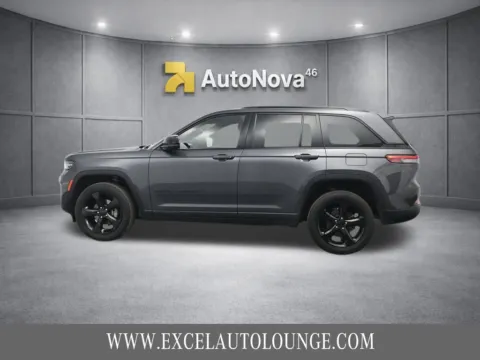 Another view of 2022 Jeep Grand Cherokee Altitude for sale in Hightstown, NJ at Excel Auto Lounge