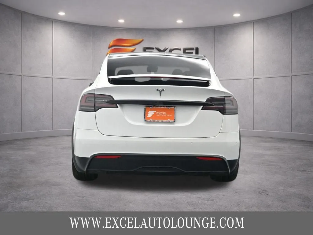 2022 Tesla Model X Long Range - Photo 7