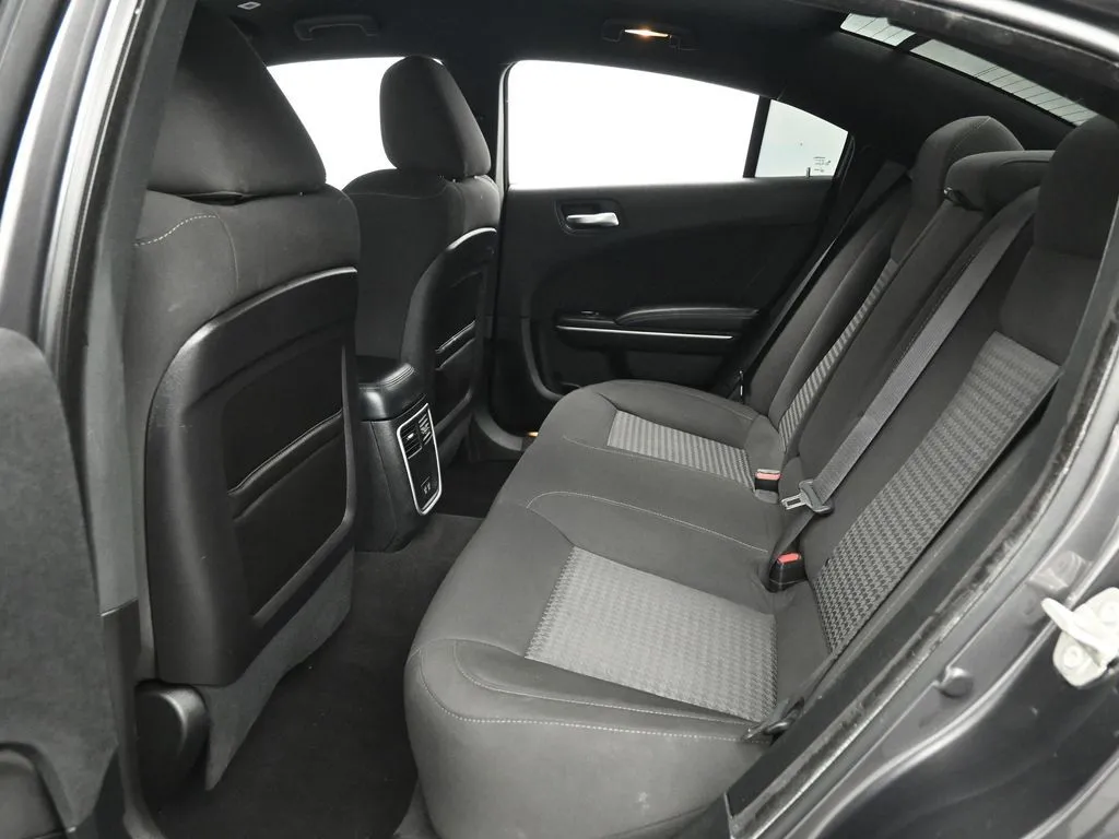 2023 Dodge Charger R/T - Photo 17