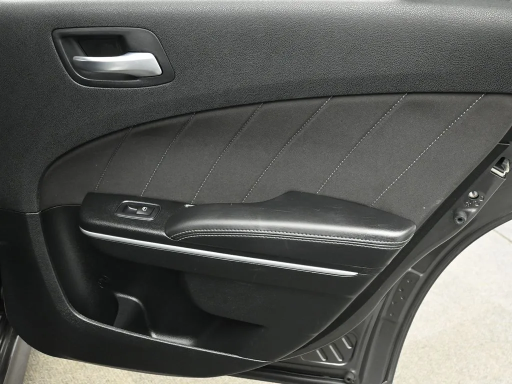 2023 Dodge Charger R/T - Photo 19