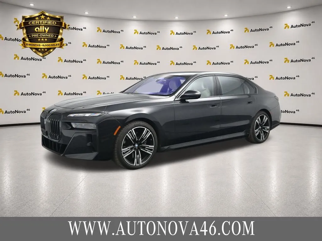 Black 2023 BMW i7 xDrive60 for sale in Hightstown, NJ