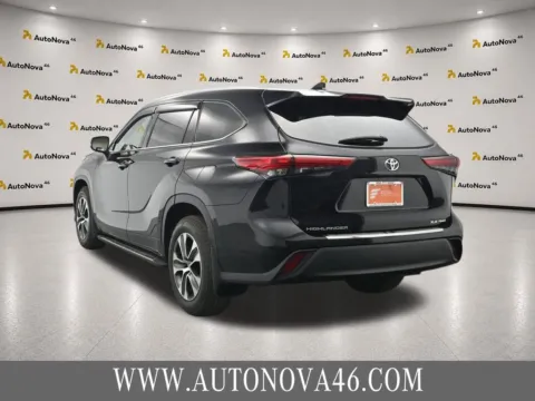 More photos of 2022 Toyota Highlander XLE at Excel Auto Lounge, NJ