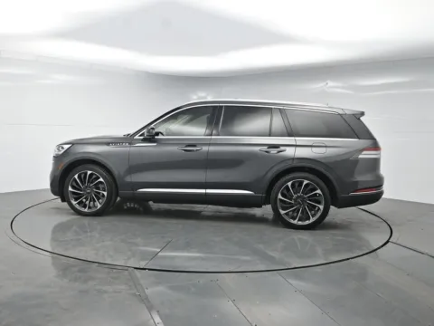 Photos of 2020 Lincoln Aviator Reserve for sale in Hightstown, NJ at Excel Auto Lounge