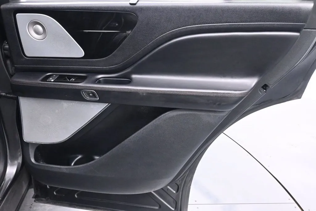 2020 Lincoln Aviator Reserve - Photo 18